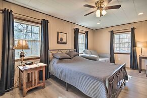 Pet-friendly Saluda Home w/ Mountain Views!