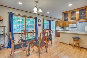 Pet-friendly Saluda Home w/ Mountain Views!