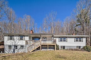 Pet-friendly Saluda Home w/ Mountain Views!