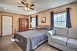 Pet-friendly Saluda Home w/ Mountain Views!