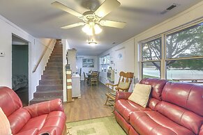 Lakefront Delta Cottage w/ Views, Canoe & Dock!