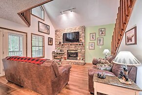 Picturesque Pigeon Forge Cabin w/ Mountain Views
