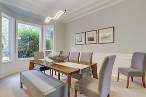 Group Getaway - Sprawling Snohomish Home!