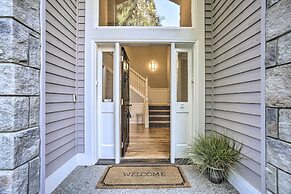 Group Getaway - Sprawling Snohomish Home!