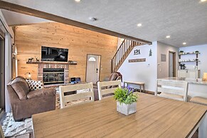 Tobyhanna Cabin w/ Deck, Community Pool & Golf!