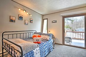 Tobyhanna Cabin w/ Deck, Community Pool & Golf!