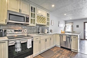 Tobyhanna Cabin w/ Deck, Community Pool & Golf!