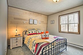 Tobyhanna Cabin w/ Deck, Community Pool & Golf!