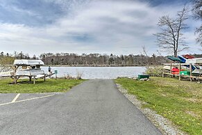 Tobyhanna Cabin w/ Deck, Community Pool & Golf!