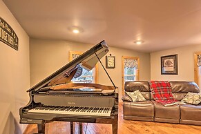 Pet-friendly Seneca Lake Home w/ Private Deck