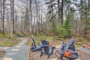 Modern Hideaway: Fire Pit, 5 Mi to Mt Rainier