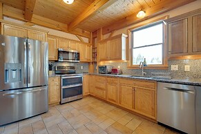 Secluded Vermont Retreat: Outdoor Pool & Deck