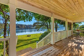 'the Hammersley' Luxury Waterfront Estate!