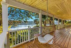 'the Hammersley' Luxury Waterfront Estate!