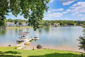 Smith Mountain Lake Retreat w/ Private Beach!