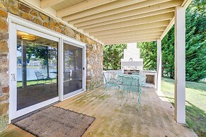Smith Mountain Lake Retreat w/ Private Beach!