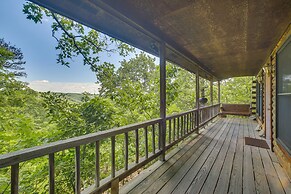 Studio w/ Mtn Views, 1 Mi to Thorncrown Chapel!