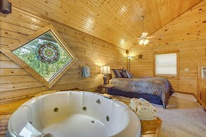 Studio w/ Mtn Views, 1 Mi to Thorncrown Chapel!