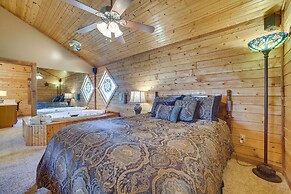 Studio w/ Mtn Views, 1 Mi to Thorncrown Chapel!