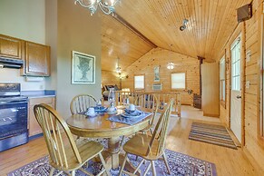 Studio w/ Mtn Views, 1 Mi to Thorncrown Chapel!