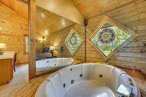 Studio w/ Mtn Views, 1 Mi to Thorncrown Chapel!