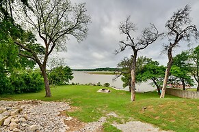 Sunny Lakefront Family Paradise w/ Deck & 2 Kayaks