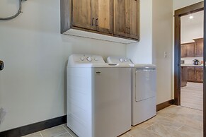 Tranquil Silverwood Estates < 1 Mile to River!