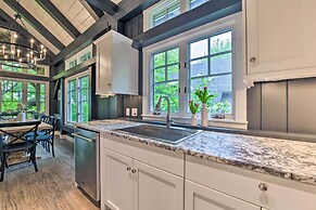 Cashiers Getaway w/ Decks & Golf Course Views