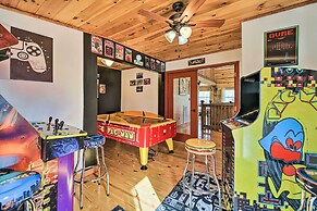 Strawberry Plains Cabin: Private Pond & Game Room!