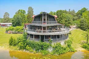 Strawberry Plains Cabin: Private Pond & Game Room!