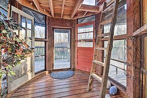 Strawberry Plains Cabin: Private Pond & Game Room!