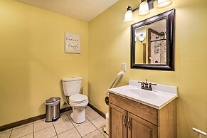 Strawberry Plains Cabin: Private Pond & Game Room!