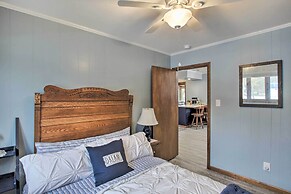 Two Rivers Thiede House - Walk to Lake Michigan!
