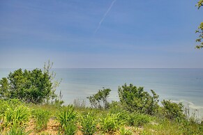 Two Rivers Thiede House - Walk to Lake Michigan!