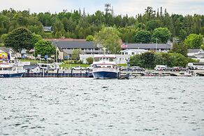 Walkable St Ignace Condo w/ Lake Huron Views