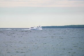 Walkable St Ignace Condo w/ Lake Huron Views