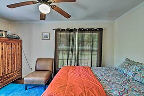 Secluded Baton Rouge Area Hideaway w/ Lawn!
