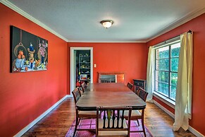 Secluded Baton Rouge Area Hideaway w/ Lawn!