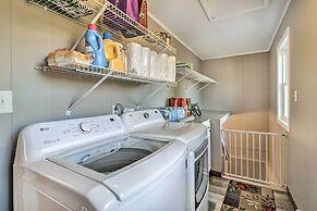 Welcoming Boone Getaway Near Hiking + Skiing!