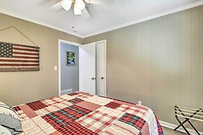 Welcoming Boone Getaway Near Hiking + Skiing!