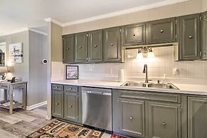 Welcoming Boone Getaway Near Hiking + Skiing!