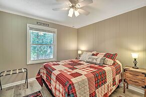 Welcoming Boone Getaway Near Hiking + Skiing!