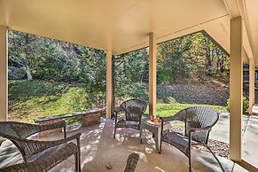 Welcoming Boone Getaway Near Hiking + Skiing!