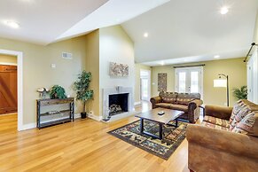 Spacious Prospect Cottage w/ Deck & Scenic Views