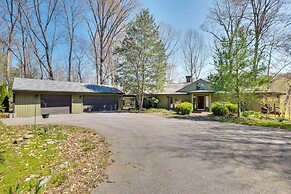 Spacious Prospect Cottage w/ Deck & Scenic Views
