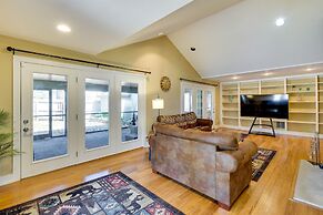 Spacious Prospect Cottage w/ Deck & Scenic Views