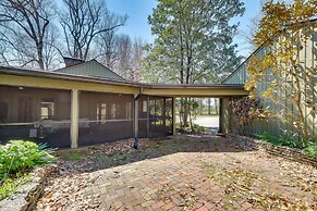 Spacious Prospect Cottage w/ Deck & Scenic Views