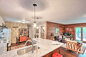Relaxing Eagle Rock Resort Home - 1 Block to Lake!