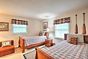 Relaxing Eagle Rock Resort Home - 1 Block to Lake!