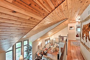 Relaxing Eagle Rock Resort Home - 1 Block to Lake!